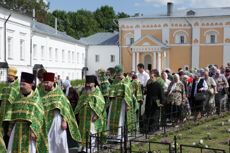 Варламо хутынский монастырь новгородская область. Варлаамо-Хутынский Спасо-Преображенский женский монастырь. Монастырь Варлаама Хутынского Великий Новгород.